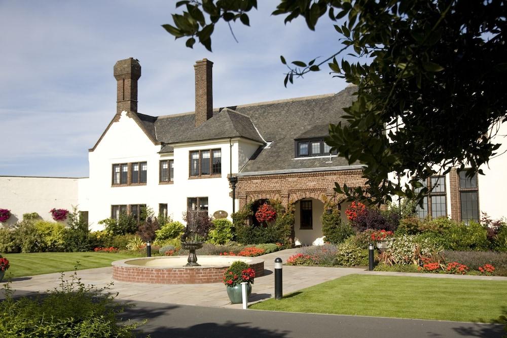 Western House Hotel At Ayr Racecourse ภายนอก รูปภาพ